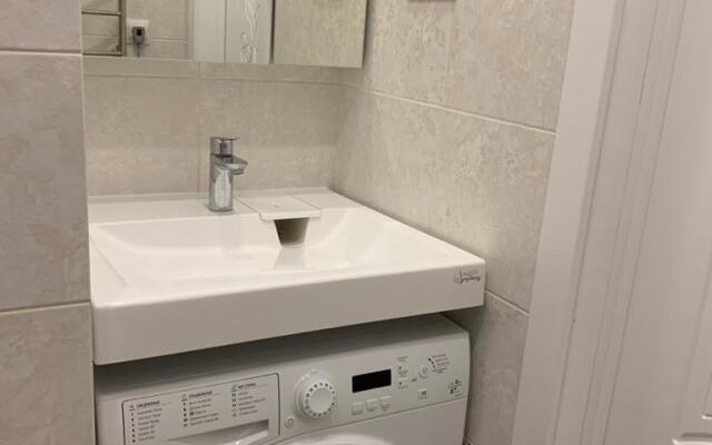 Uyutnaya Kvartira S Vidom Na Gory Flat