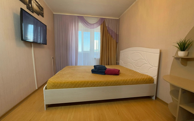 Квартира 3-Комнатная Верхнепортовая 64а