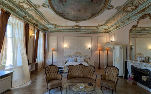 Vershina Zolotogo Treugolnika Sankt-Peterburga Flat