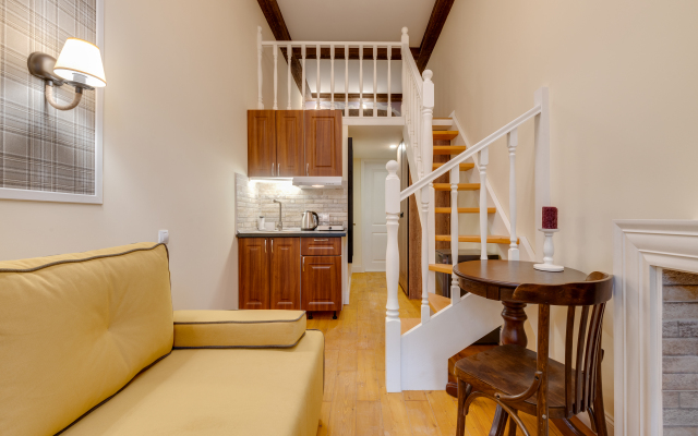 Квартира 1 Консульский Дом Кирочная 8