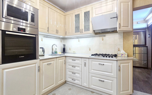 S Shikarnym Vidom Iz Okna Flat