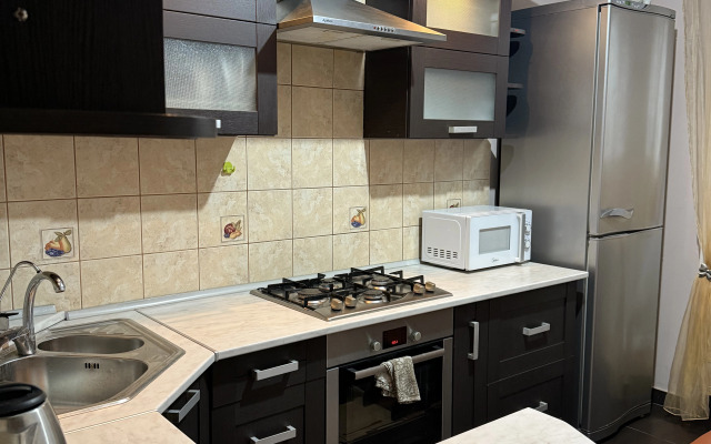 Odnokomnatnaya Kvartira na 1 Etazhe Flat