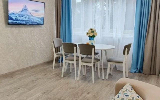 2-komnatnaya V ZhK Moskva V Tsentre Sochi Flat