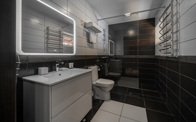 Esto-Sadok Private house