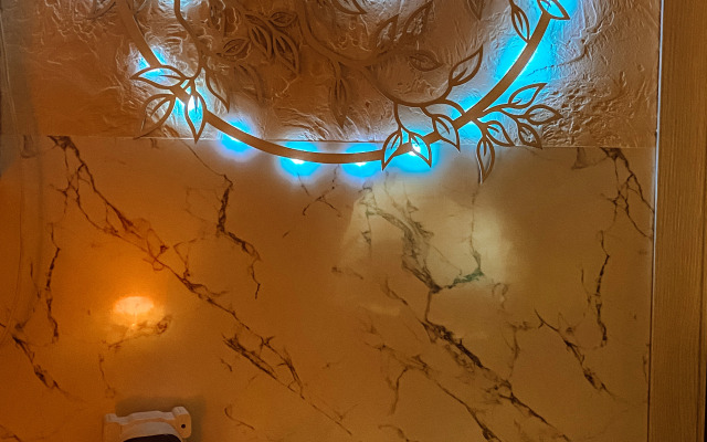 Апартаменты Счастье жить в центре Севастополя с балкончиком