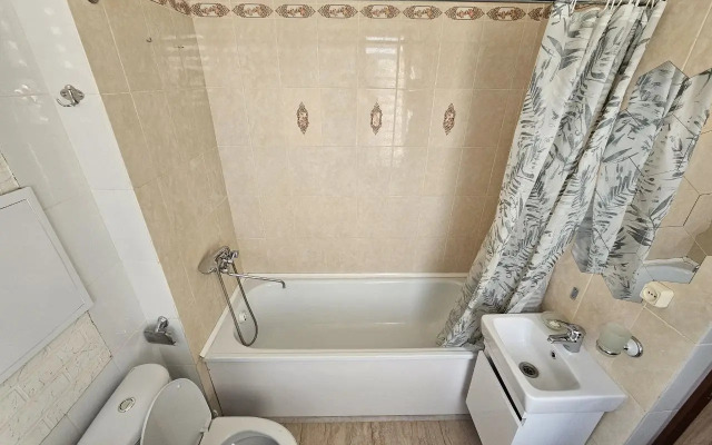 L.v.hotels Na Prospekte Lenina 52 Flat