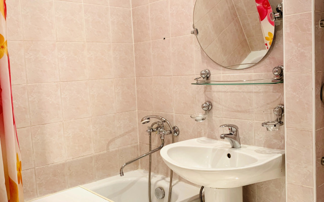 Апартаменты Уютные с двумя изолированными комнатами - фото 4