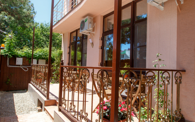 Varvara Guest House