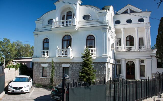 Imenie Knyazei Trubetskih Hotel