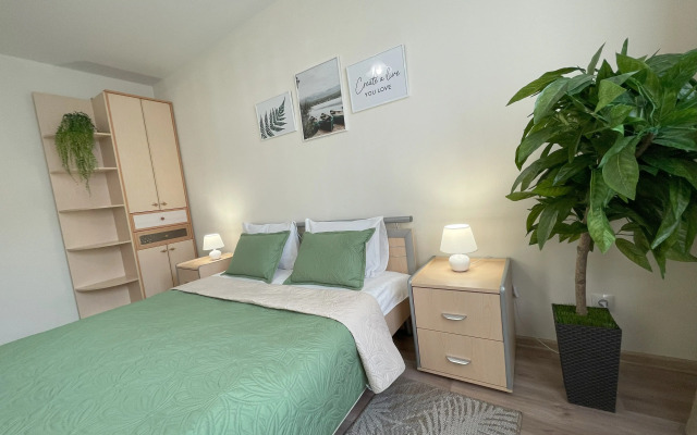 Chervishevskiy Trakt 45 Korpus 8/2 Apartments