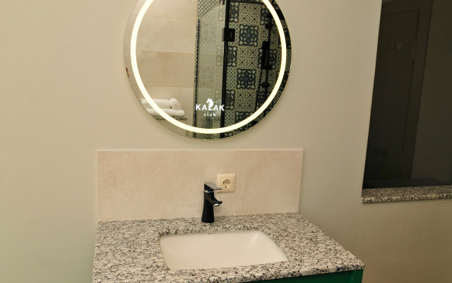 Kazak Club Hotel