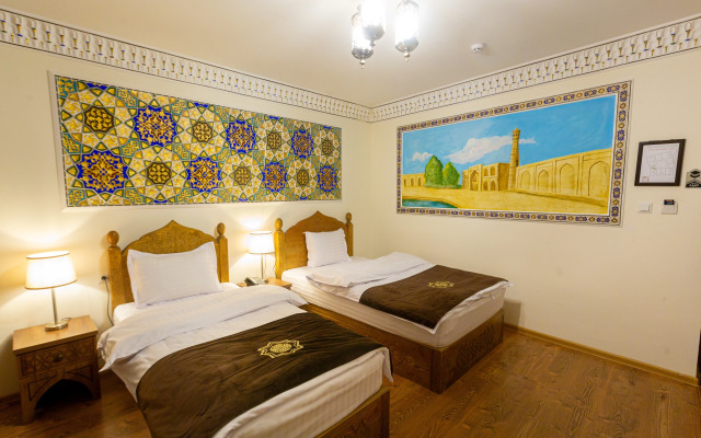 Hotel Iman