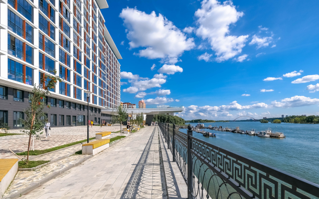 Na Naberezhnoy Apartments