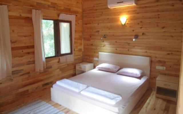 Halil Bungalow Villa
