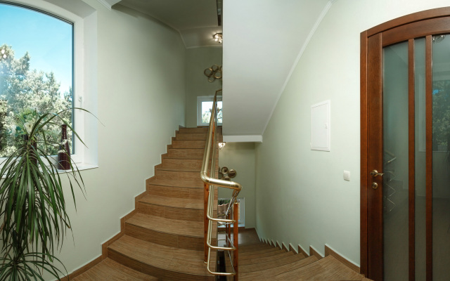 Peyzazh 2 Guest House