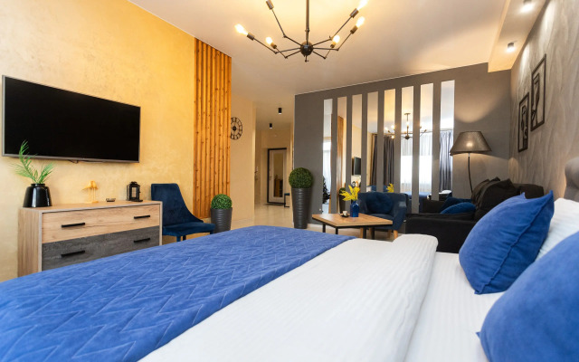 Квартира класса комфоpт плюс с красивым видом из окна в историческом центре города Амалиенау