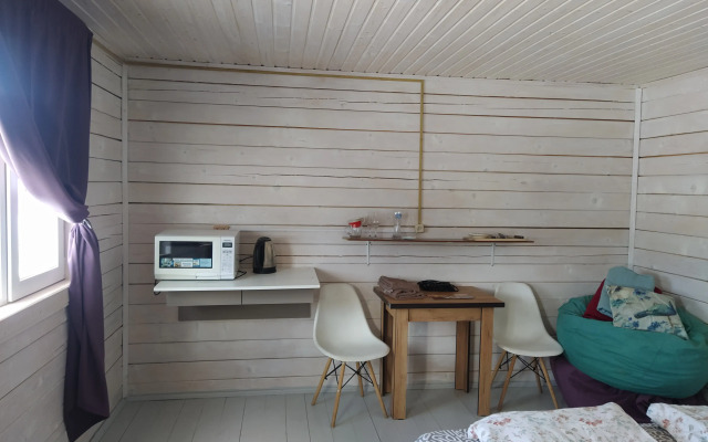 Частный дом Кипарис на поле