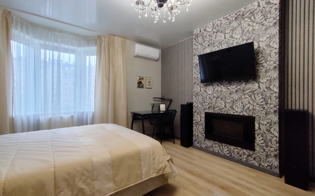 Ryadom S Parkom I Morem Flat