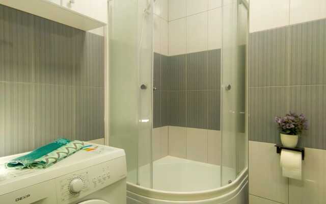 4 Апартаменты на Малой Бухаресткой