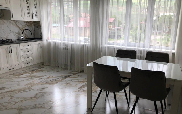 Квартира с видом на горы