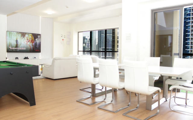Boris Capsule JBR Hostel