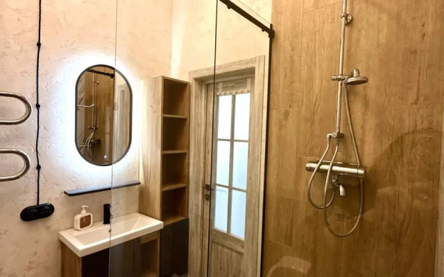 Апартаменты 1503 Верхнеторговая площадь 4