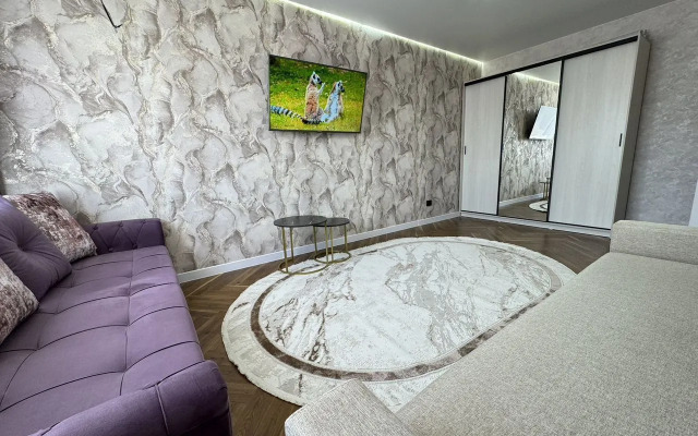 Квартира на Шмидта 100