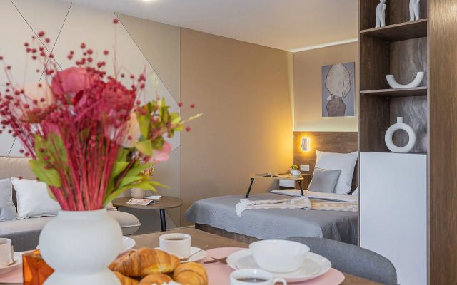 Апартаменты с новым дизайнерским ремонтом