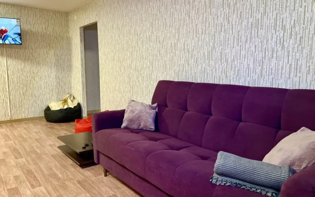 AppartDeLuxe na Ulitse Shakhterov 8 Flat