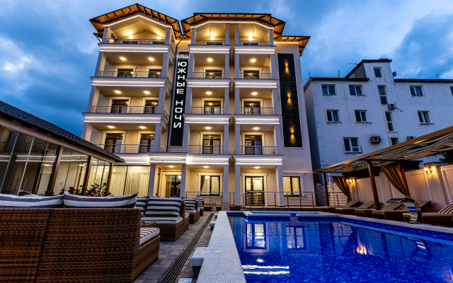 Yuzhnyie Nochi Hotel