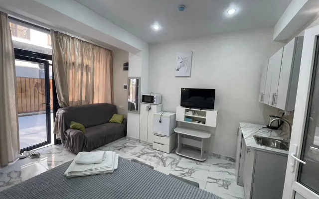 Prosvescheniya 153a Flat