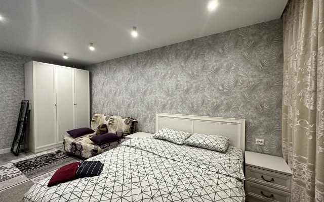 V Tikhom Rayone Goroda Flat