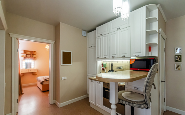 2-K Kvartira Na Lukacheva 4 Apartments