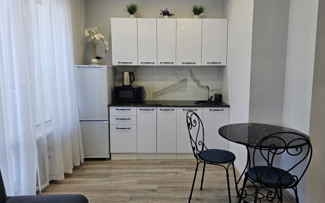 Квартира Студия у Метро Золотая Нива