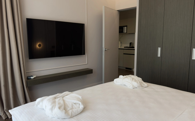 Lenina 217a S Basseynom 4 Apartments