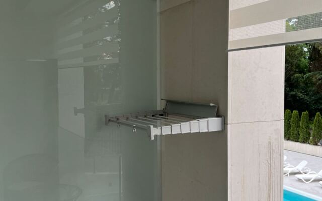 Апартаменты с большим бассейном