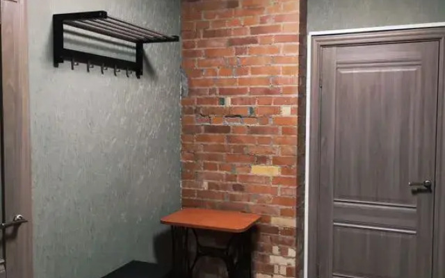 Yevrodvushka U Tsentra Almazova Flat