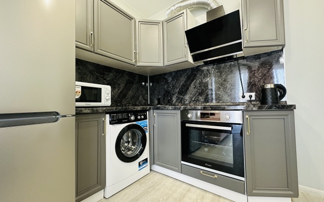 Nasutki38 Tsentr Zerkal'noye otrazheniye Apartments