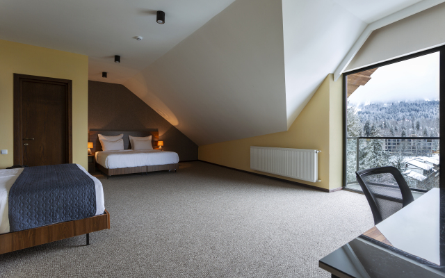 Auroom Resort Hotel