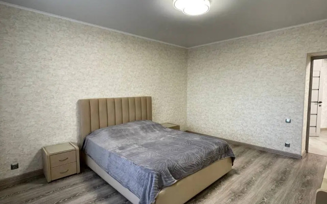 Квартира от компании Хоум Отель на Ново- Садовой 139