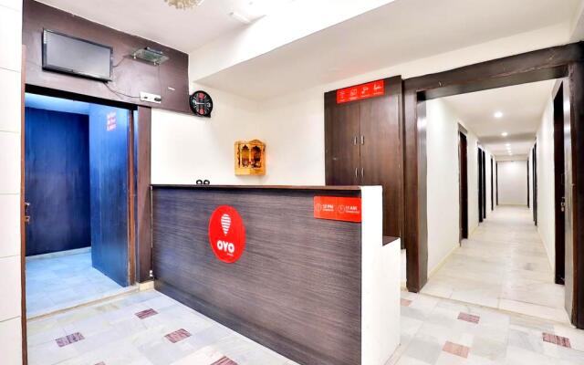 Rajshree Hotel
