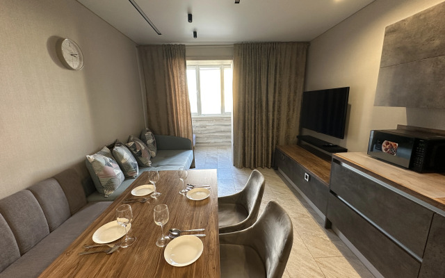 Квартира Шикарная дизайнерская двухкомнатная квартира возле Набережной