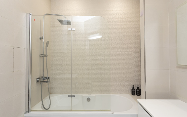 Апартаменты Стильная видовая квартира Vlad aparts