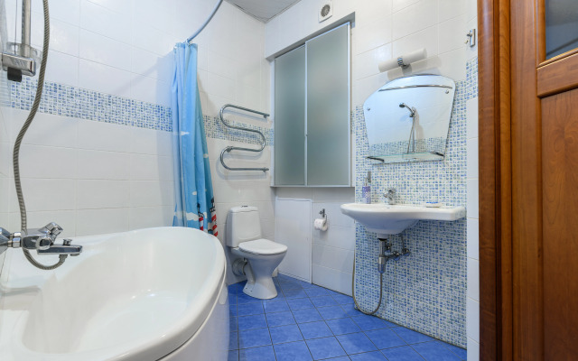 Yevro 2 U M. Kirovskiy Zavod Flat