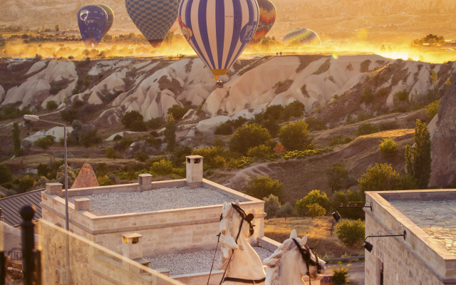 Cappadocia Fairy Chimneys Selfie Cave Hotel
