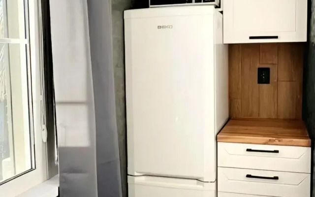 Ryadom s Morem i Vokzalom Flat