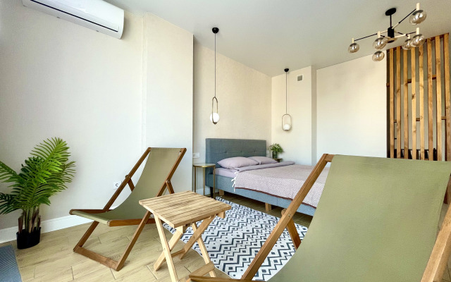 Квартира-студия сети "PanApartments" в самом центре города