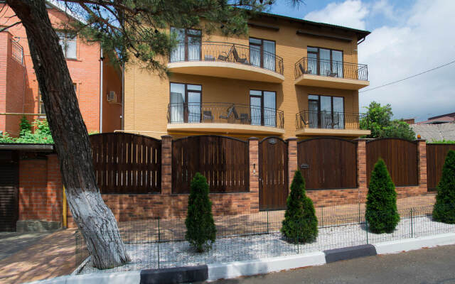 Hotel El Verano