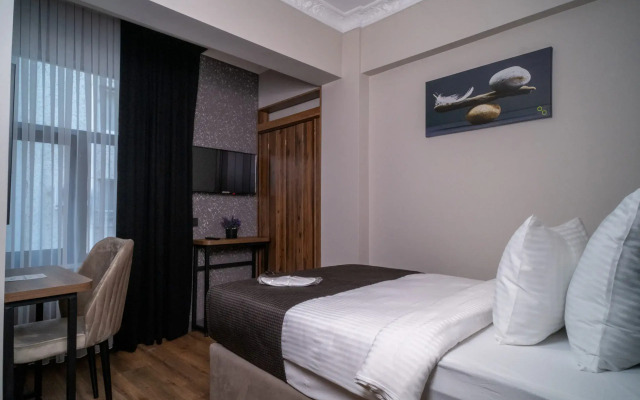 Отель Grand Clover