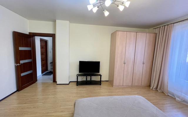 Апартаменты Авиаторов 33